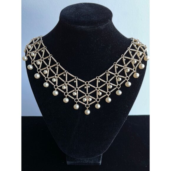 Vintage 1950's Three Layered Gold Tone Bib Necklace Three Size Pearls Triangle - Picture 1 of 3